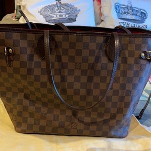 The most sought after bag Louis Vuttion Neverfull